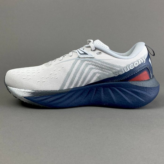 ساکونی رانینگ Saucony TRIUMPH 22 - Image 6