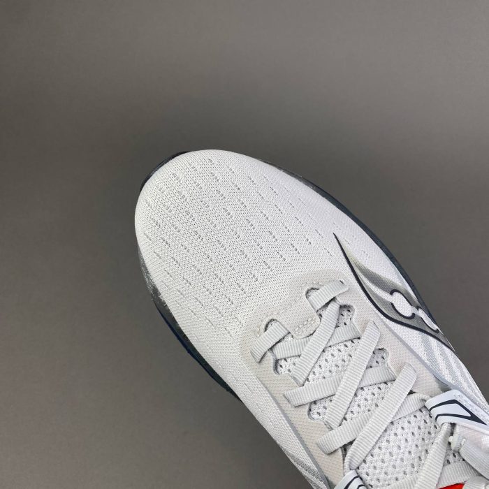 ساکونی رانینگ Saucony TRIUMPH 22 - Image 3