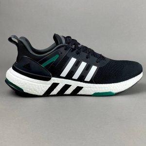 آدیداس اولترابوست