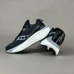 ساکونی مشکی رانینگ Saucony TRIUMPH 22 - Image 3
